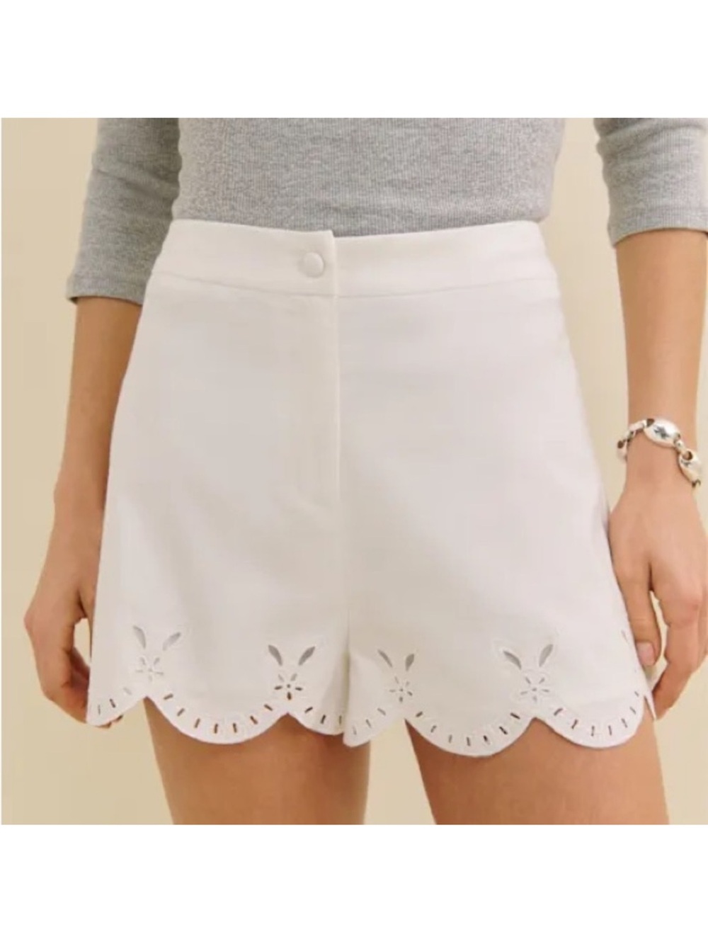 Reformation Valentine Short Size 4